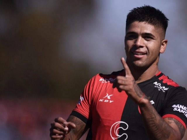 Bolivia busca nacionalizar a un delantero olavarriense